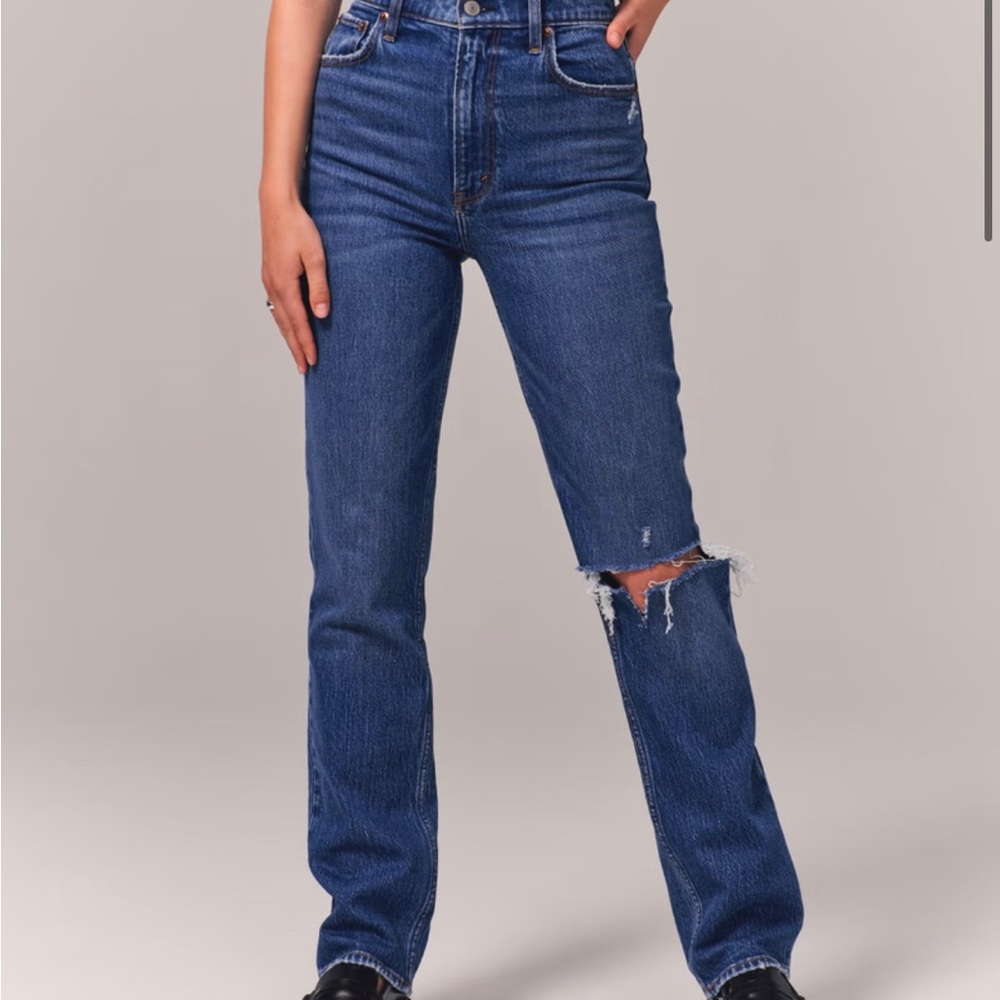 Abercrombie Ultra High Rise 90s Straight Jean